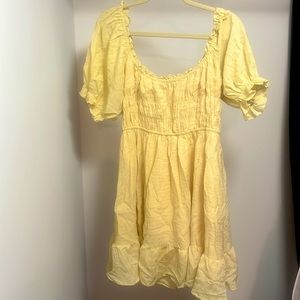 yellow dress